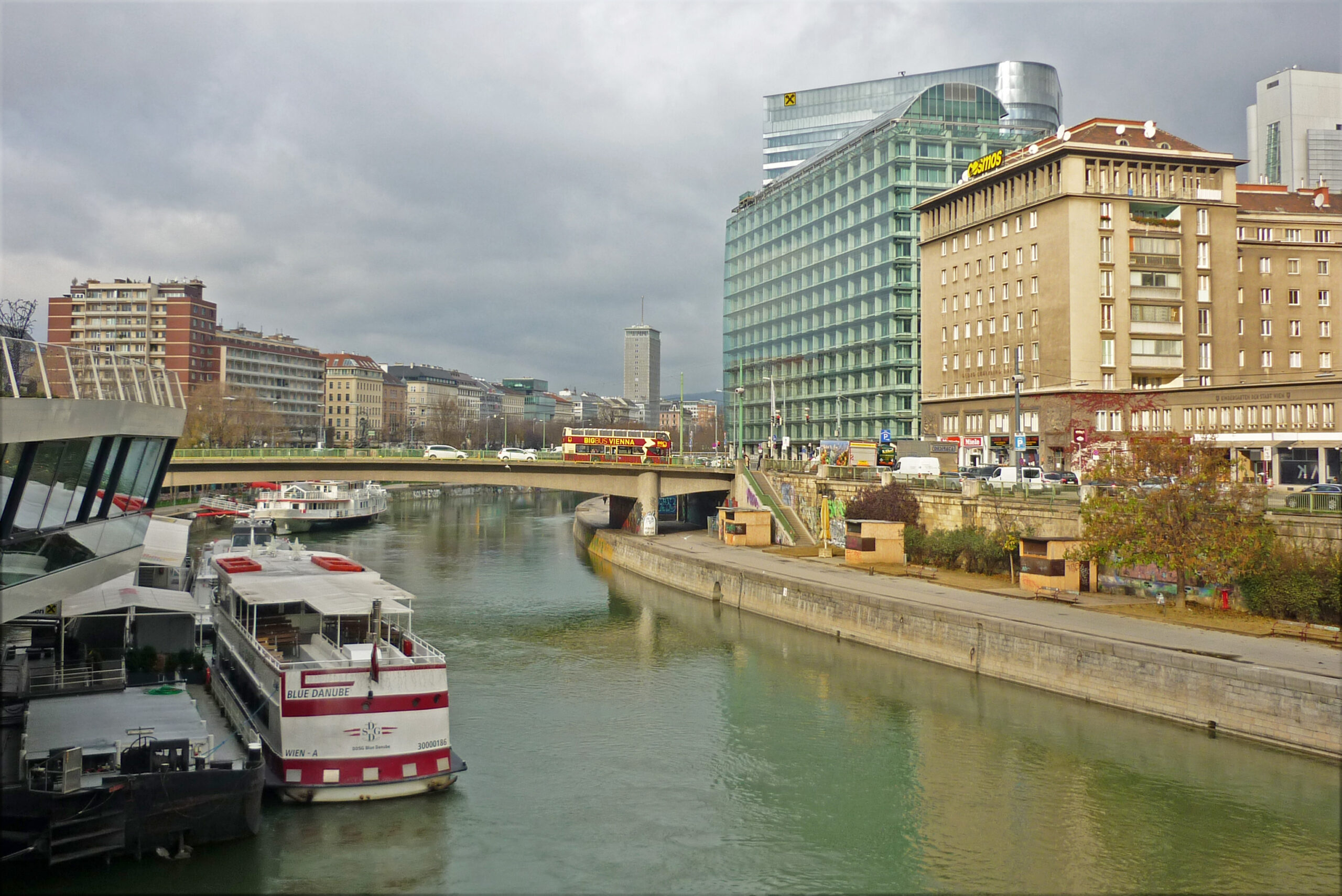 Fahrradweg am Wiener Donaukanal